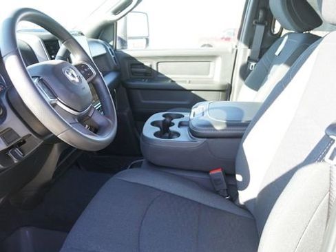 New 2026 RAM 2500 Tradesman AWD/4WD image 17