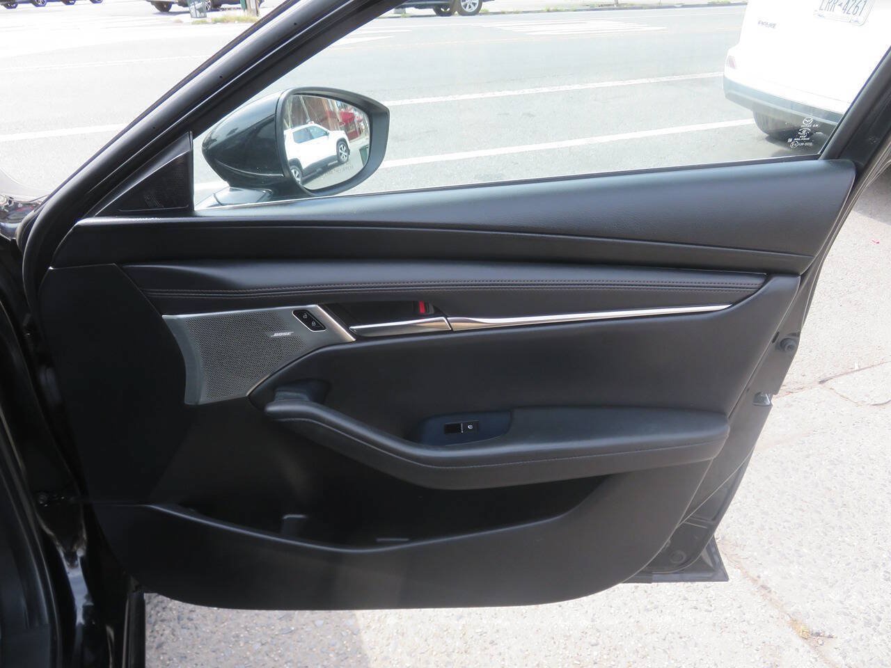 Used 2019 MAZDA MAZDA3 AWD Hatchback w/ Premium Pkg image 28