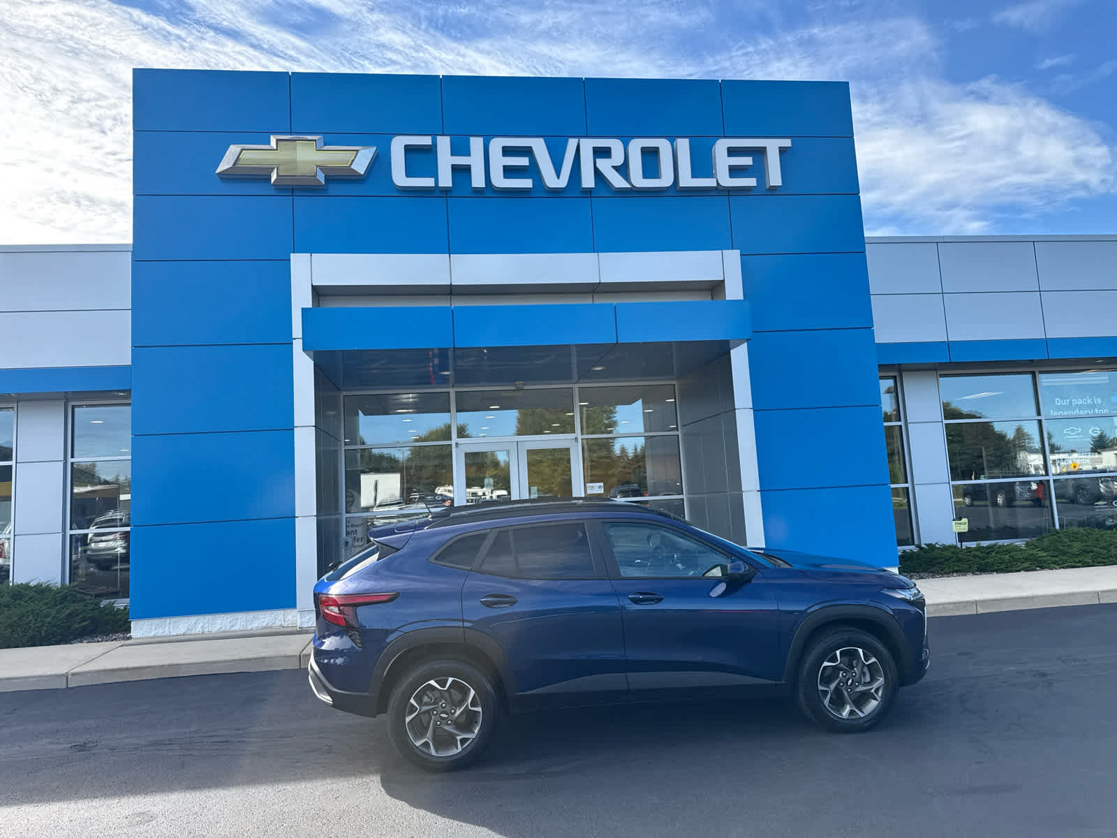 Used 2024 Chevrolet Trax LT w/ Driver Confidence Package FWD image 12