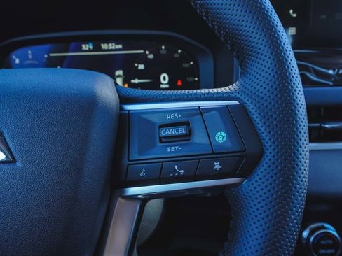 New 2026 Mitsubishi Outlander SE image 25