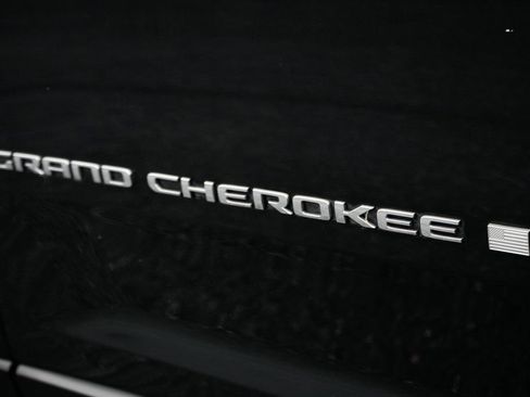 Used 2021 Jeep Grand Cherokee L Limited image 48