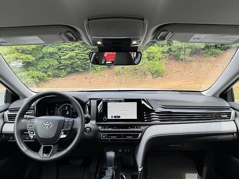 Certified 2025 Toyota Camry LE w/ Convenience Package FWD image 18