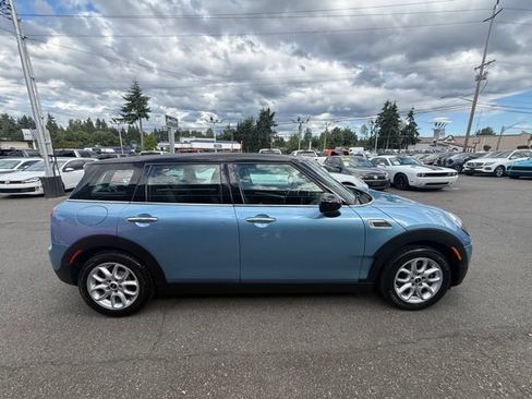 Used 2016 MINI Cooper Clubman FWD image 4