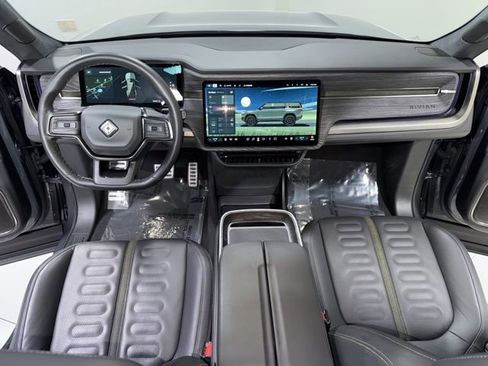 Used 2023 Rivian R1S Adventure image 18