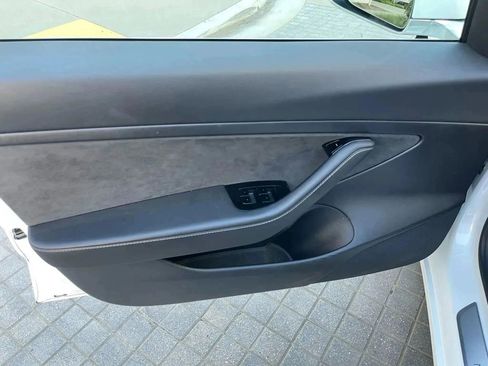 Used 2020 Tesla Model 3 Standard Range image 33