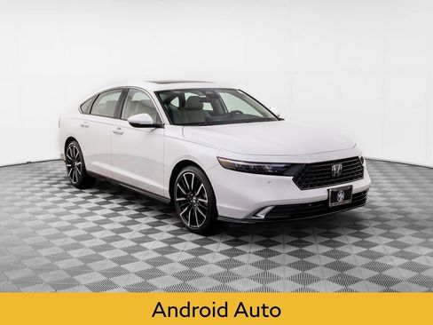 Used 2024 Honda Accord Touring image 7