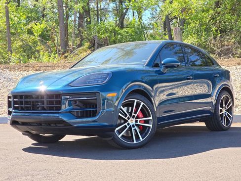 Used 2026 Porsche Cayenne S AWD/4WD image 1
