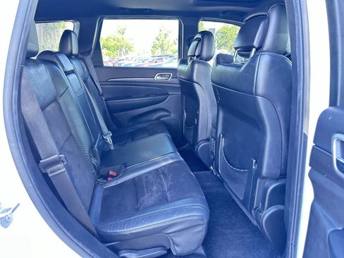 Used 2015 Jeep Grand Cherokee Altitude image 16
