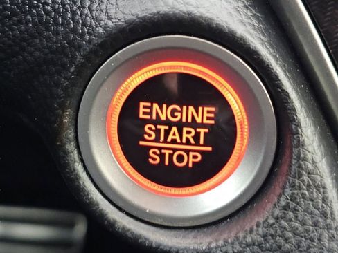 Used 2019 Honda Accord Sport image 18