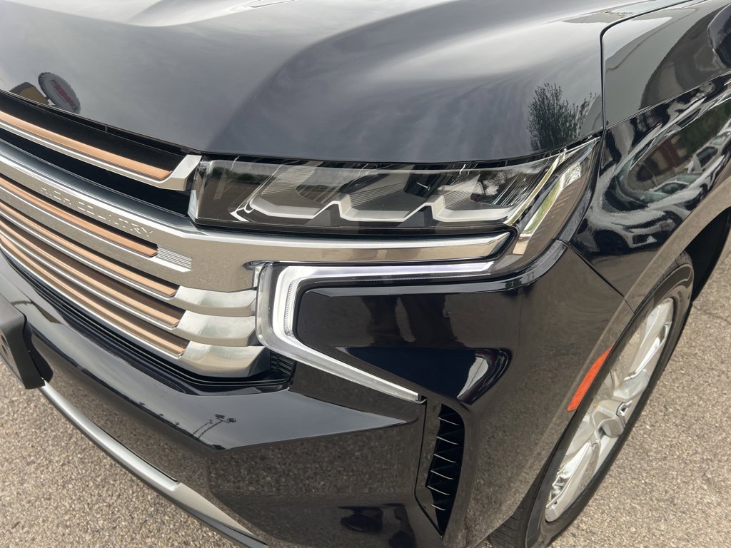 Used 2021 Chevrolet Suburban High Country AWD/4WD image 30