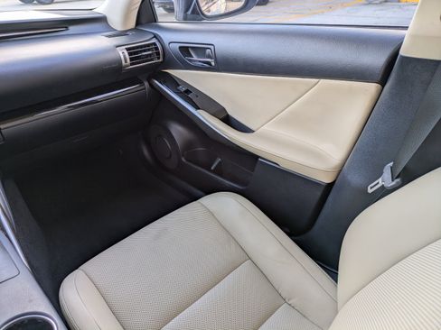 Used 2015 Lexus IS 250 w/ Navigation System Package image 16