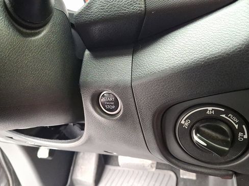 Certified 2023 Nissan Frontier PRO-4X w/ Technology Package image 23