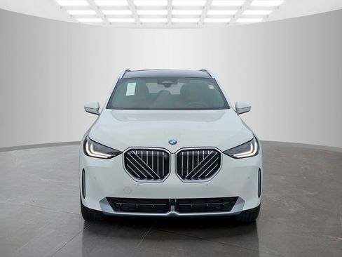 Used 2026 BMW X3 xDrive30 w/ Premium Package image 3