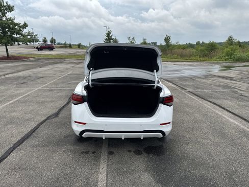 Used 2025 Nissan Sentra S w/ Lighting Package FWD image 29