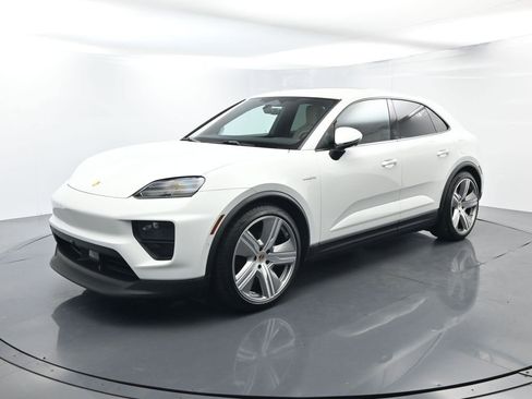 Certified 2025 Porsche Macan 4 Electric image 1