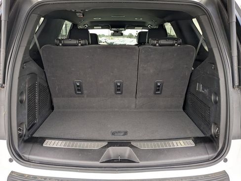 Used 2025 GMC Yukon Denali image 13