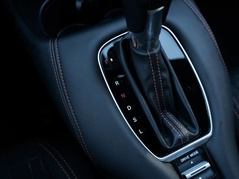 Used 2024 Honda HR-V Sport image 30