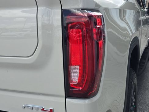 New 2026 GMC Sierra 1500 AT4 w/ AT4 Premium Package AWD/4WD image 8