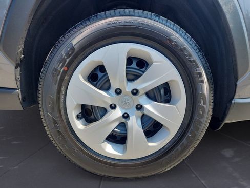 Used 2024 Toyota RAV4 LE AWD/4WD image 15
