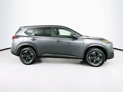 Used 2025 Nissan Rogue SV AWD/4WD image 10