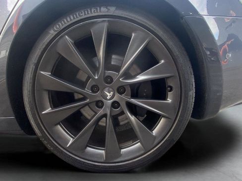 Used 2019 Tesla Model S 100D image 22