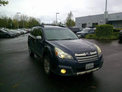 Used 2014 Subaru Outback 2.5i Limited AWD/4WD image 7