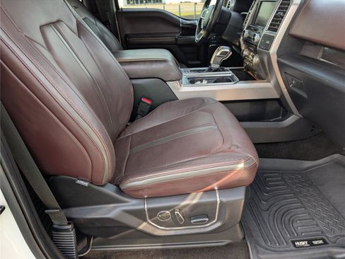 Used 2015 Ford F150 Platinum w/ Equipment Group 701A Luxury RWD image 39
