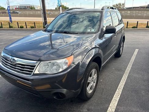 Used 2010 Subaru Forester 2.5X AWD/4WD image 3