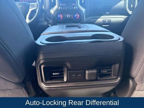 Used 2021 Chevrolet Silverado 1500 LT Trail Boss w/ Bed Protection Package AWD/4WD image 16