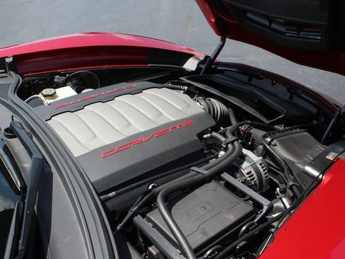 Used 2015 Chevrolet Corvette Stingray Convertible w/ 2LT Preferred Equipment Group RWD image 21