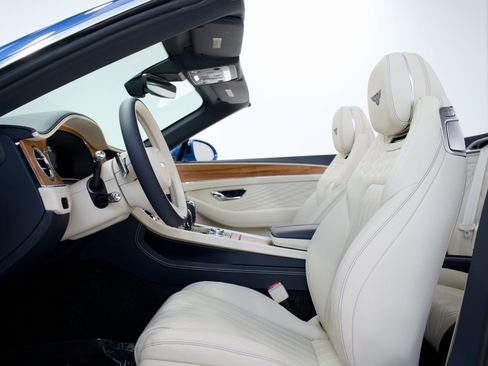 New 2026 Bentley Continental GTC image 23