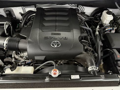 Used 2018 Toyota Tundra SR5 w/ TRD Sport Package AWD/4WD image 36