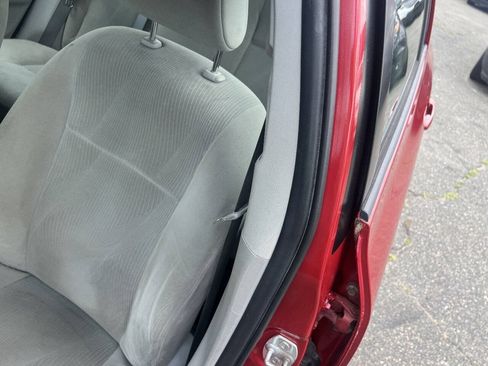 Used 2012 Toyota Corolla LE FWD image 10