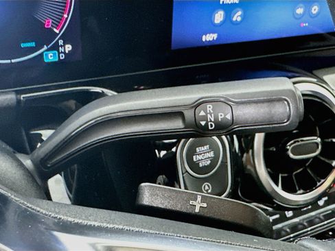 Certified 2025 Mercedes-Benz GLA 250 image 17