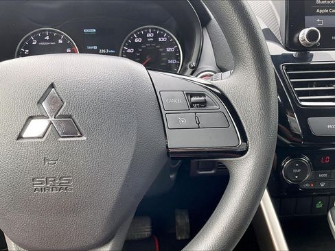 Used 2024 Mitsubishi Eclipse Cross LE AWD/4WD image 20