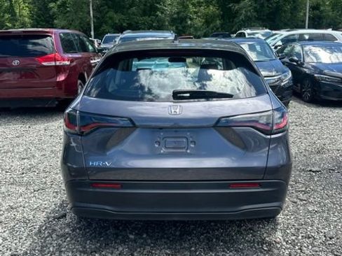 Used 2023 Honda HR-V LX image 3