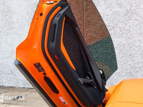 Used 2024 Lamborghini Revuelto AWD/4WD image 27