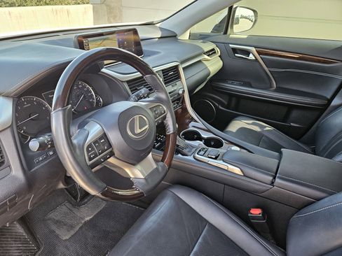 Used 2018 Lexus RX 350 FWD w/ Premium Package image 4