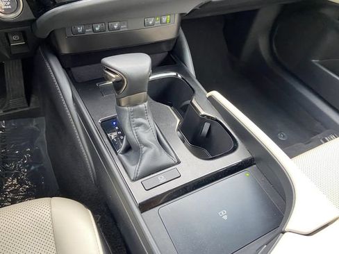 Certified 2023 Lexus ES 350 w/ Premium Package FWD image 22