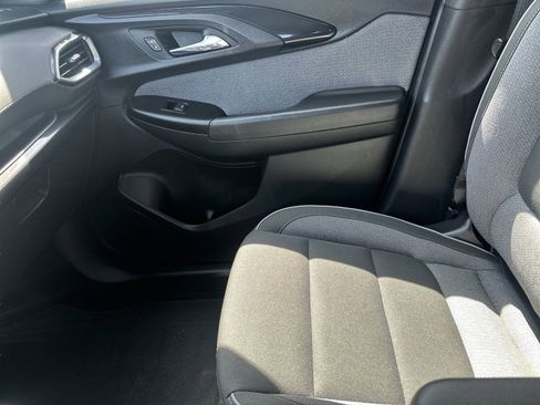 Used 2022 Chevrolet TrailBlazer LT w/ Convenience Package image 20