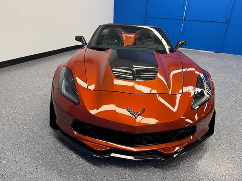 Used 2016 Chevrolet Corvette Z06 w/ 3LZ Preferred Equipment Group RWD image 2