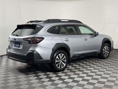 Used 2024 Subaru Outback Premium image 10