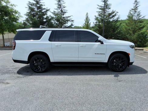 Certified 2023 Chevrolet Suburban RST w/ Luxury Package AWD/4WD image 4