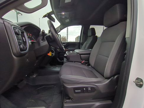 Used 2022 Chevrolet Silverado 2500 LT w/ Fleet Comfort Package image 16