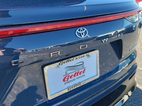 New 2026 Toyota Crown Signia Limited image 7