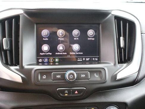 Used 2022 GMC Terrain SLE image 25