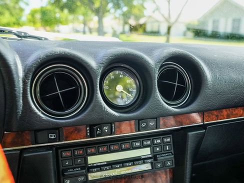 Used 1987 Mercedes-Benz 560 SL image 45