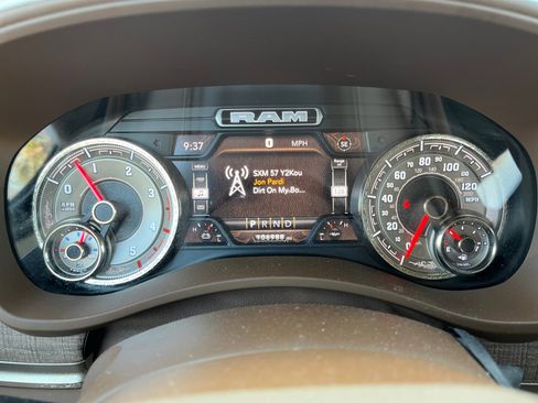 Used 2022 RAM 3500 Limited image 17