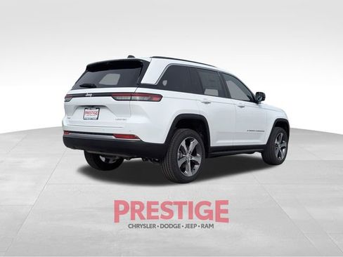 New 2026 Jeep Grand Cherokee Limited w/ Luxury Tech Group II image 5