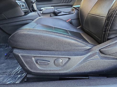 Used 2022 Ford Mustang Premium image 20